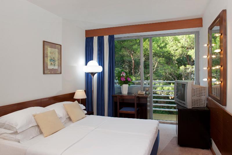 Bluesun Maestral Hotel 4*